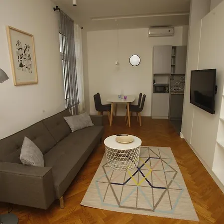 Tramvaj Διαμέρισμα