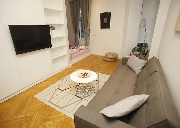 Tramvaj شقة بلغراد